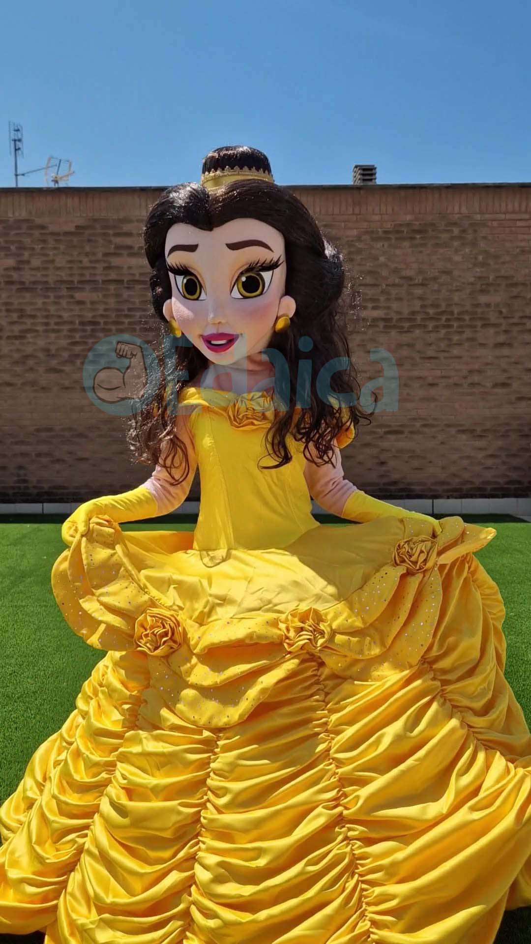 Bella N